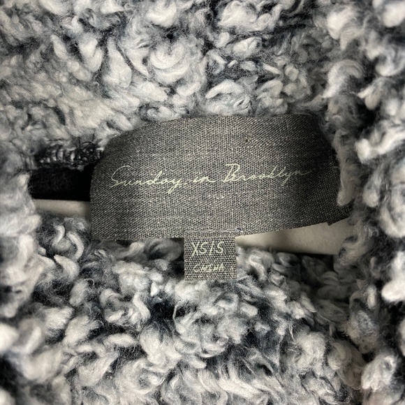 Anthro | Sunday in Brooklyn Grey Sibley Oversized Sherpa Pullover - Size XS/S - Picture 5 of 6